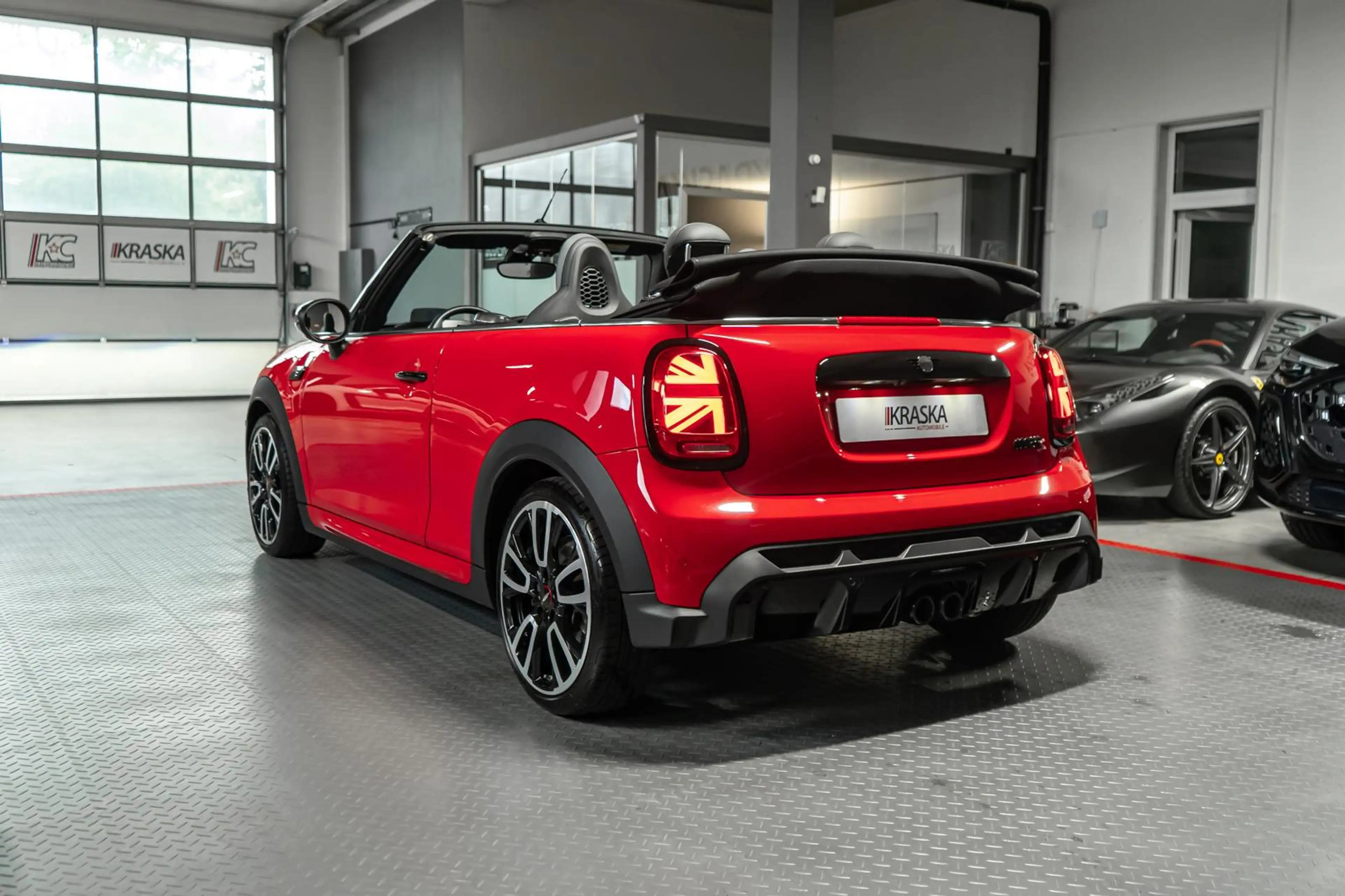 MINI Cooper S Cabrio Cooper S 2.0 John Cooper Works H&K HUD RFK APPLE — photo 7