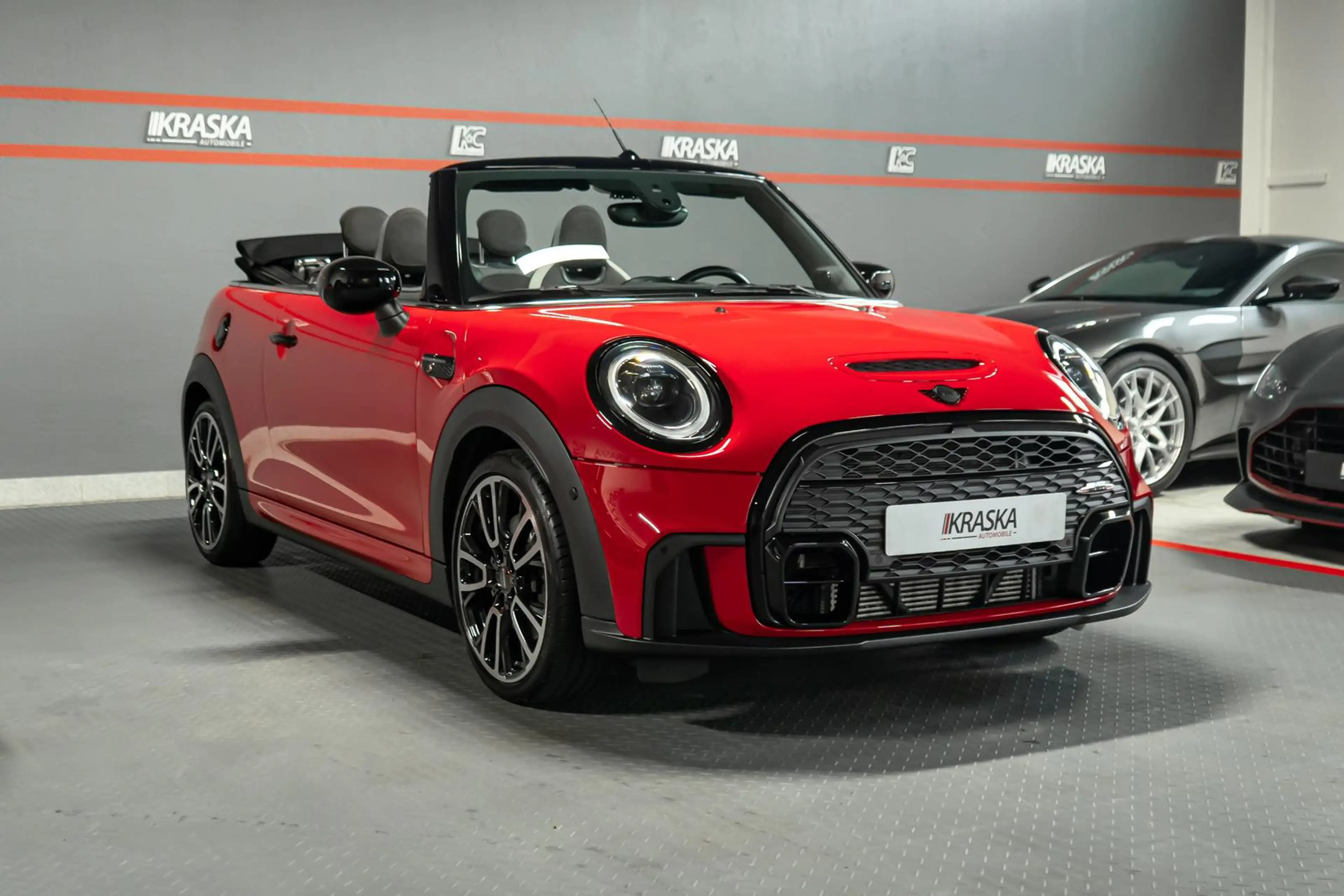 MINI Cooper S Cabrio Cooper S 2.0 John Cooper Works H&K HUD RFK APPLE — photo 4