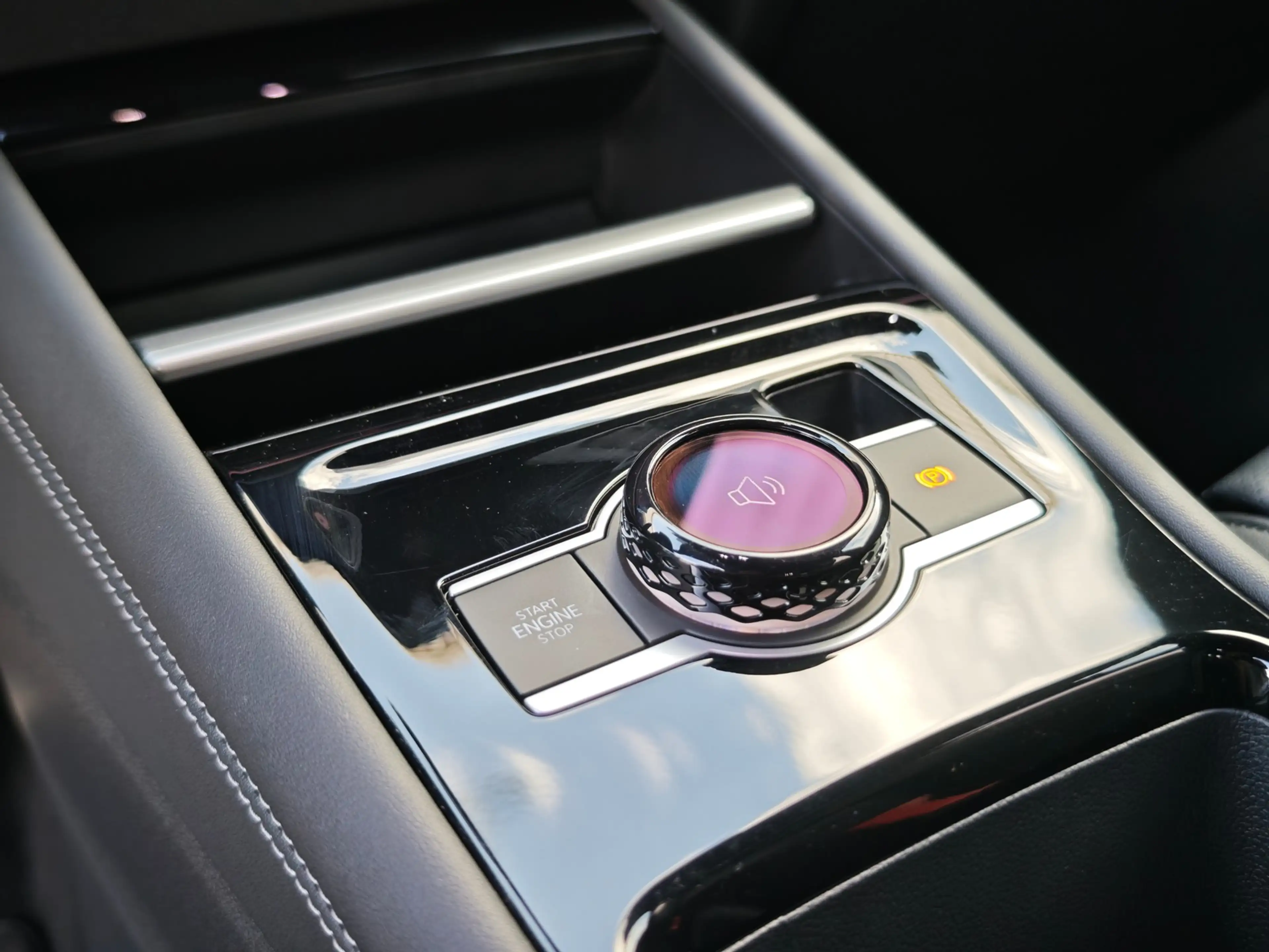 Volkswagen Tiguan R-Line eHybrid Leder*AHK*'HuD*Matrix*Harman* — photo 12