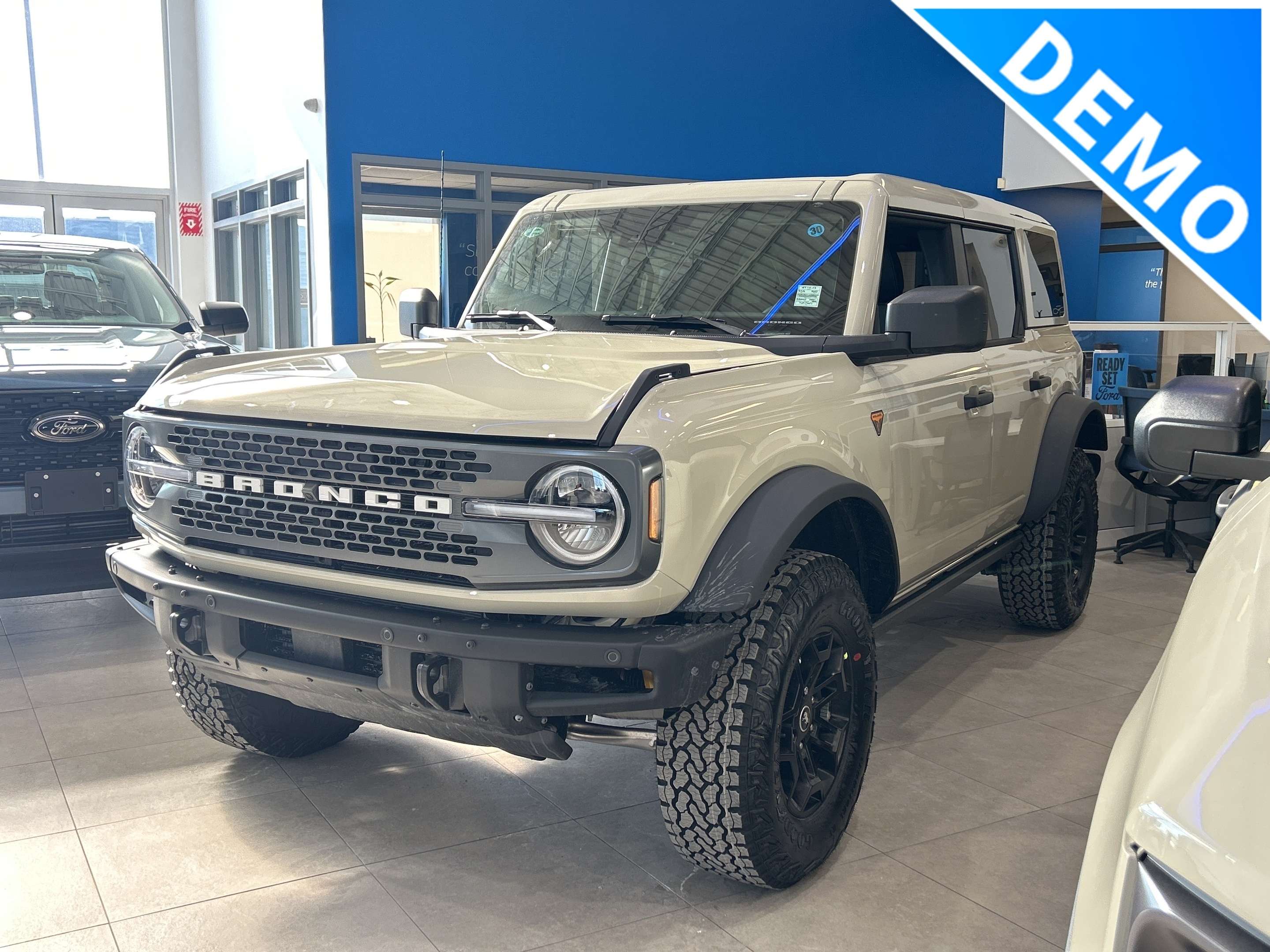 2026 Ford Bronco Badlands 4 Door 4x4 LUX 334A 2.7 LOCKING DIFF VNYL
