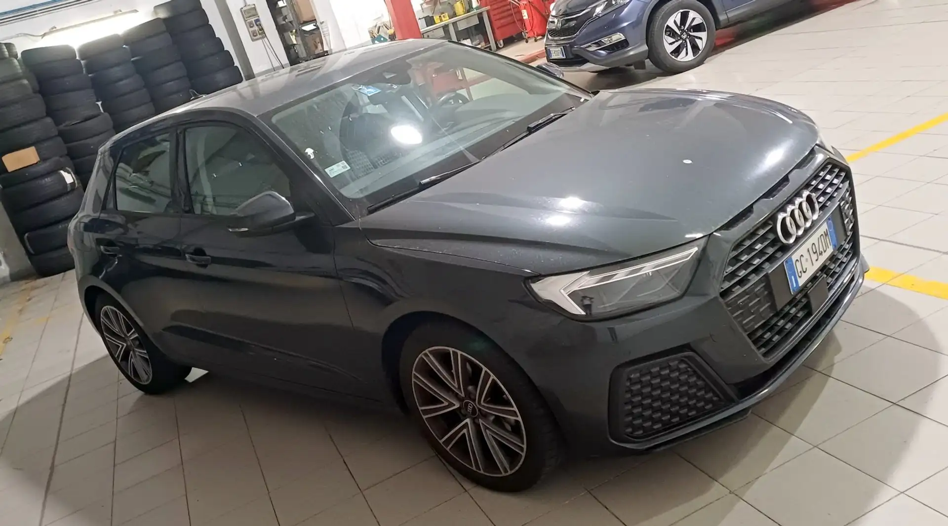 Audi A1 A1 Sportback 30 1.0 tfsi Admired 116cv my20 Gris - 2