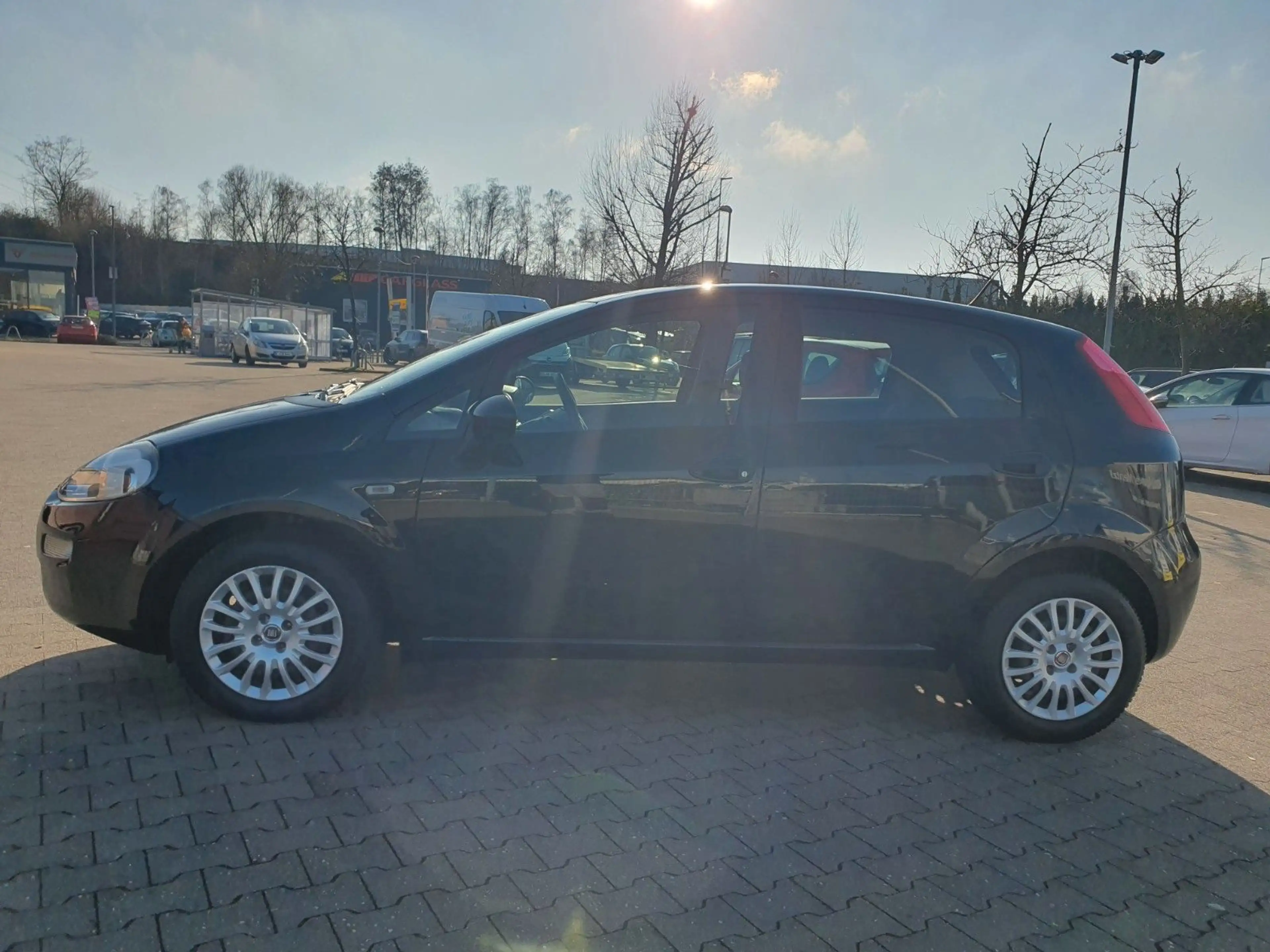 Fiat Punto 1.2 GARANTIE KLIMAANLAGE NAVIGATION — photo 4