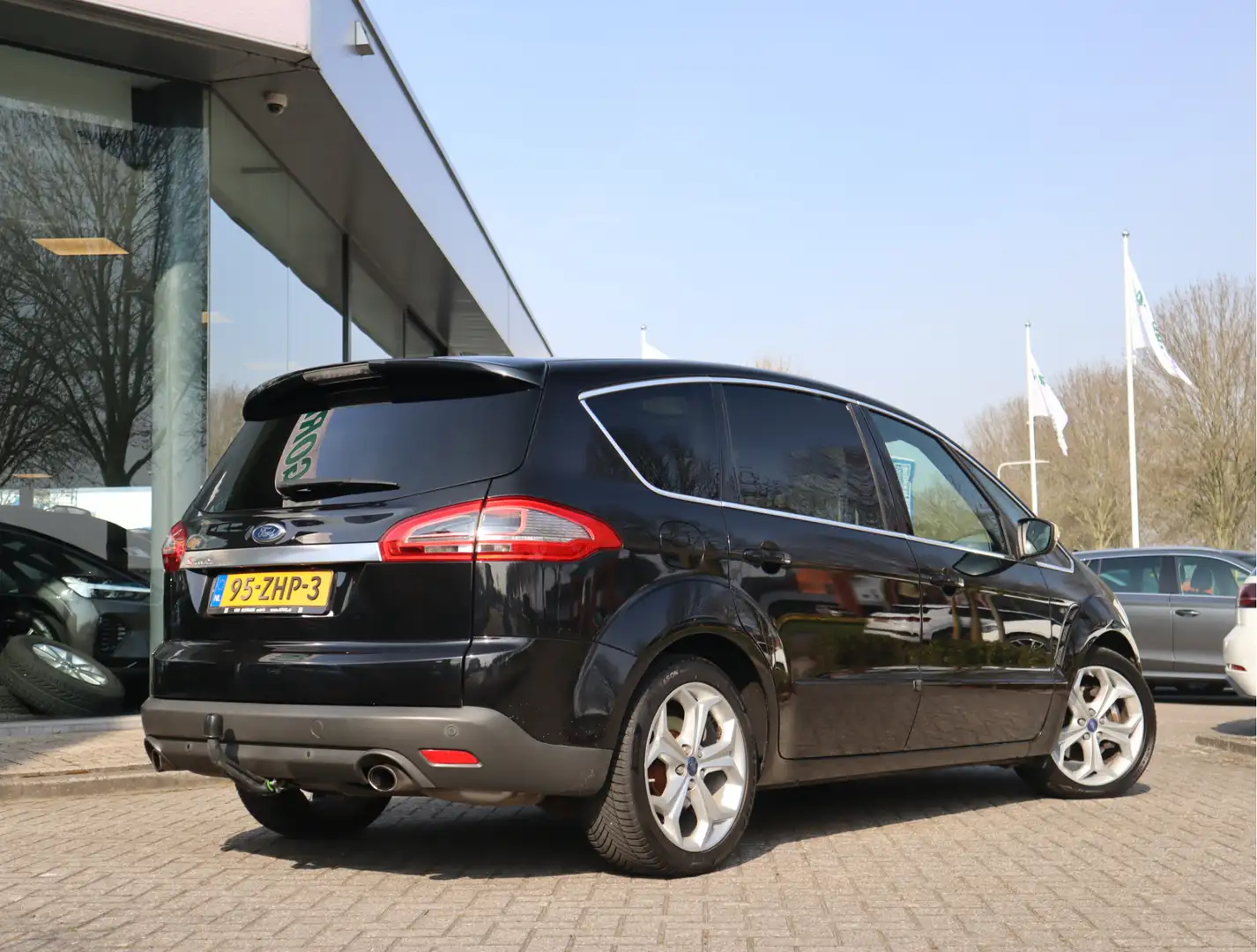 Ford S-Max 2.0 EcoBoost S Edition 7 pers. AUT / Panoramadak Zwart - 2