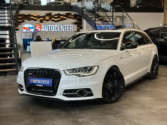 Audi S6 *MEMORY*PANO*4-ZONEN*BOSE*LED*ACC*AHK*LUFTFAHR