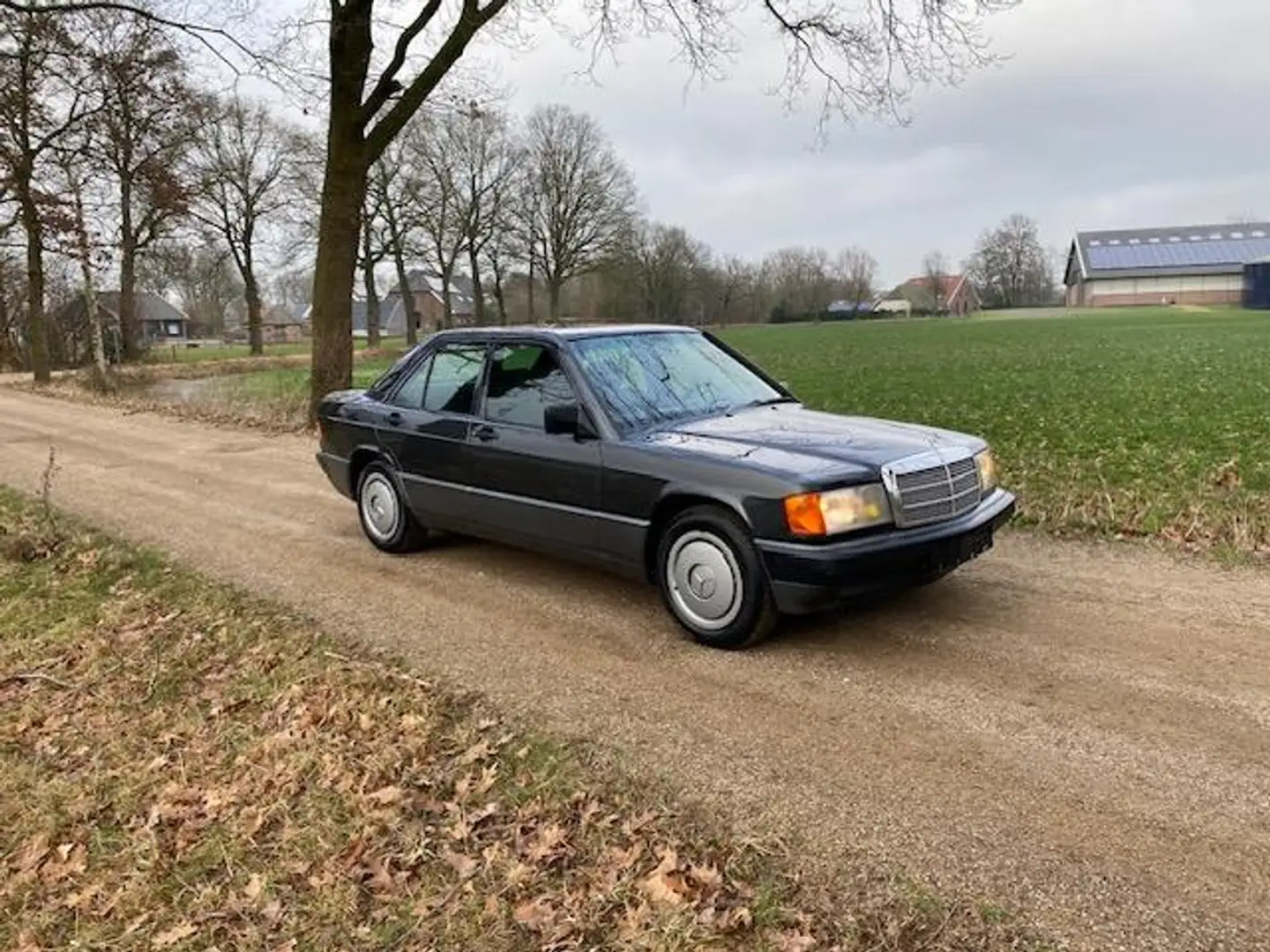 Mercedes-Benz 190 1.8 E Bouwjaar 1992 / 40.588km!! Zwart - 1