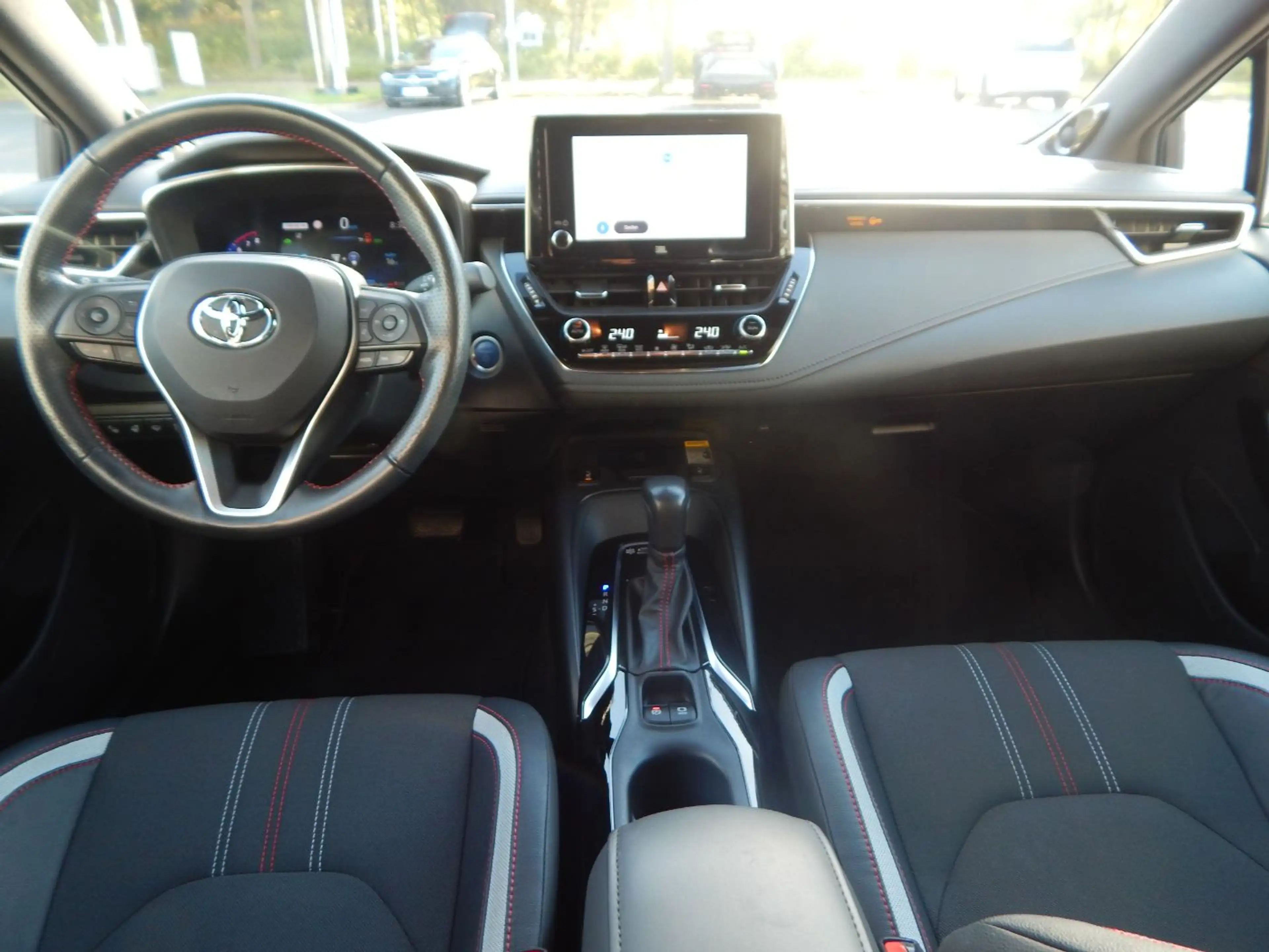 Toyota Corolla Touring s 2.0 GR Sport ACC+LED+Navi+SHZ — photo 10