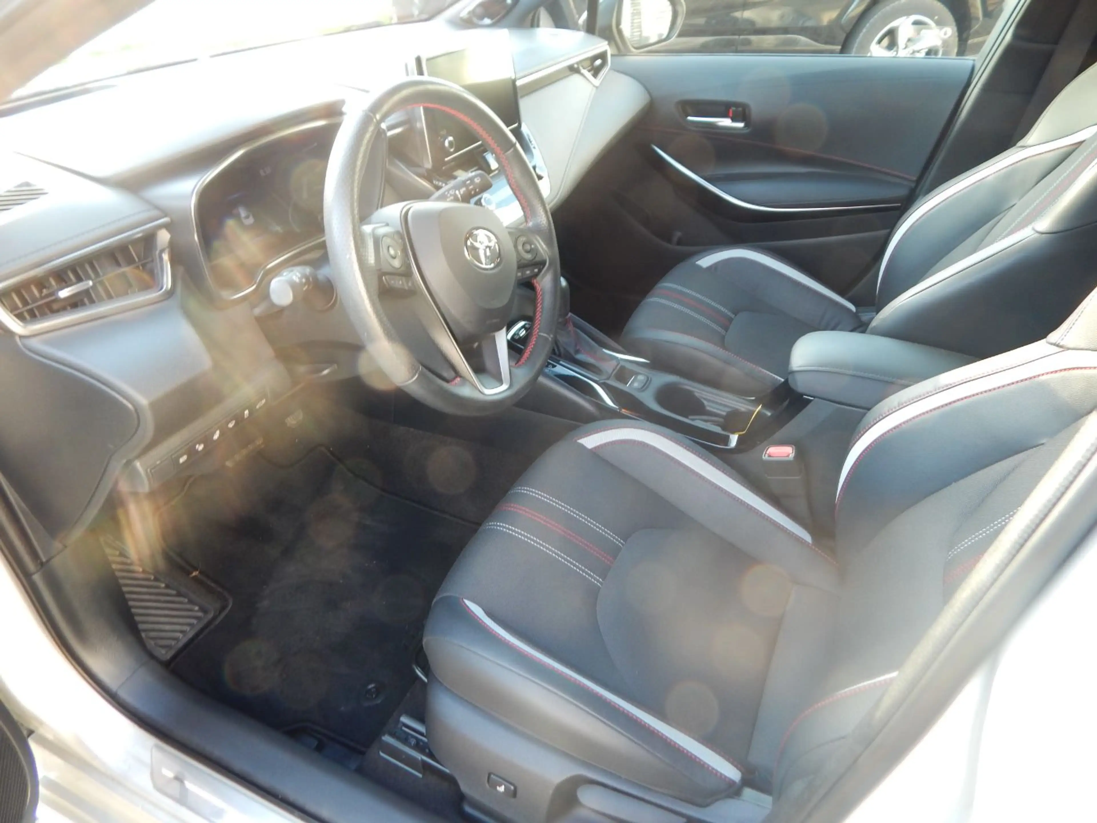 Toyota Corolla Touring s 2.0 GR Sport ACC+LED+Navi+SHZ — photo 9