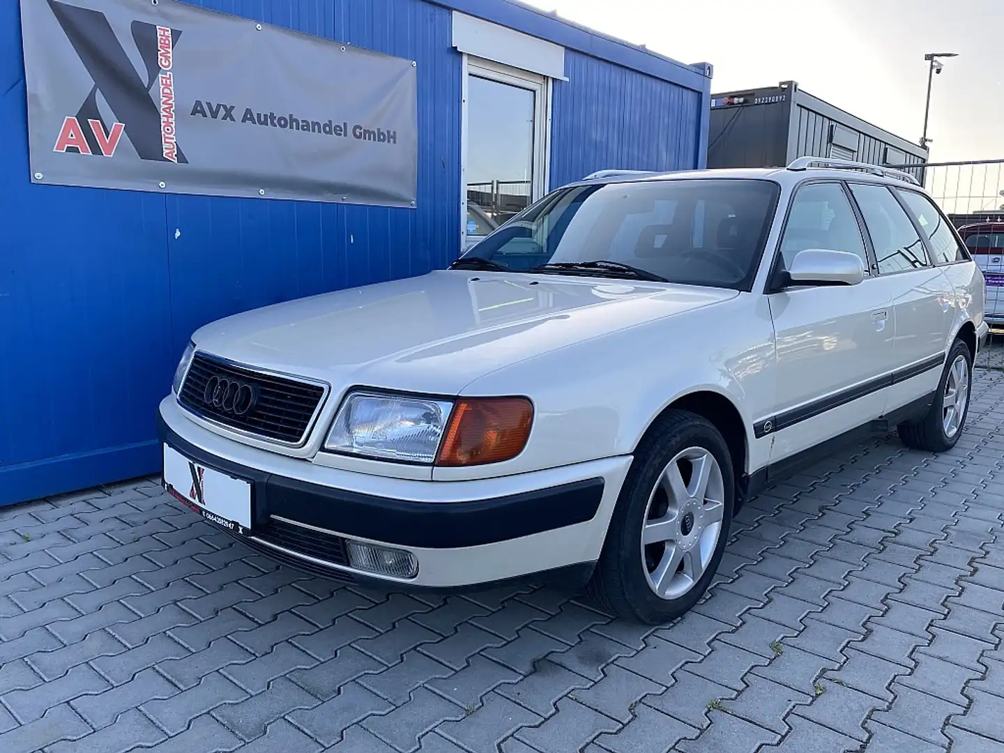 Audi 100 Avant quattro 2,8 E/SEHR GEPFLEGTER ZUSTAND/GUT... Weiß - 1