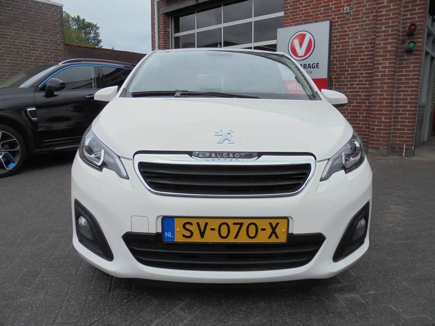 Peugeot 108 1.0 e-VTi 68pk 5D Active||Airco||PDC||Rijklaar|| Wit - 2