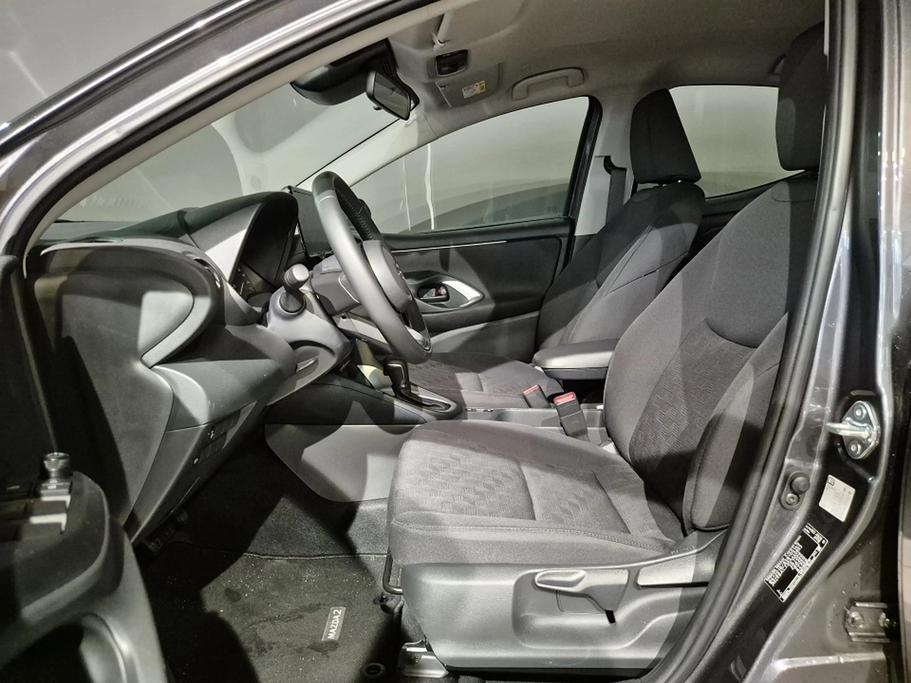 Mazda 2 Hybrid 5HB 1.5L Hybrid VVT-i 116 CVT FWD Centre-Li — photo 7