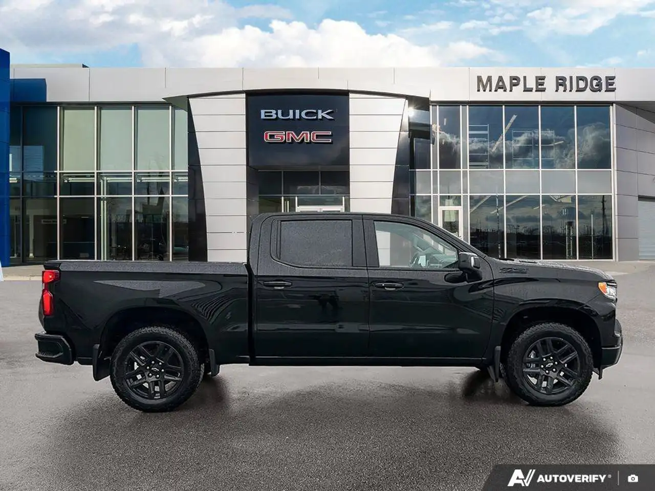 Chevrolet Silverado 1500 photo Chevrolet Silverado 1500
