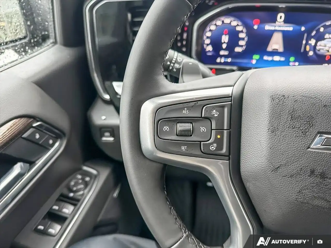 Chevrolet Silverado 1500 photo Chevrolet Silverado 1500