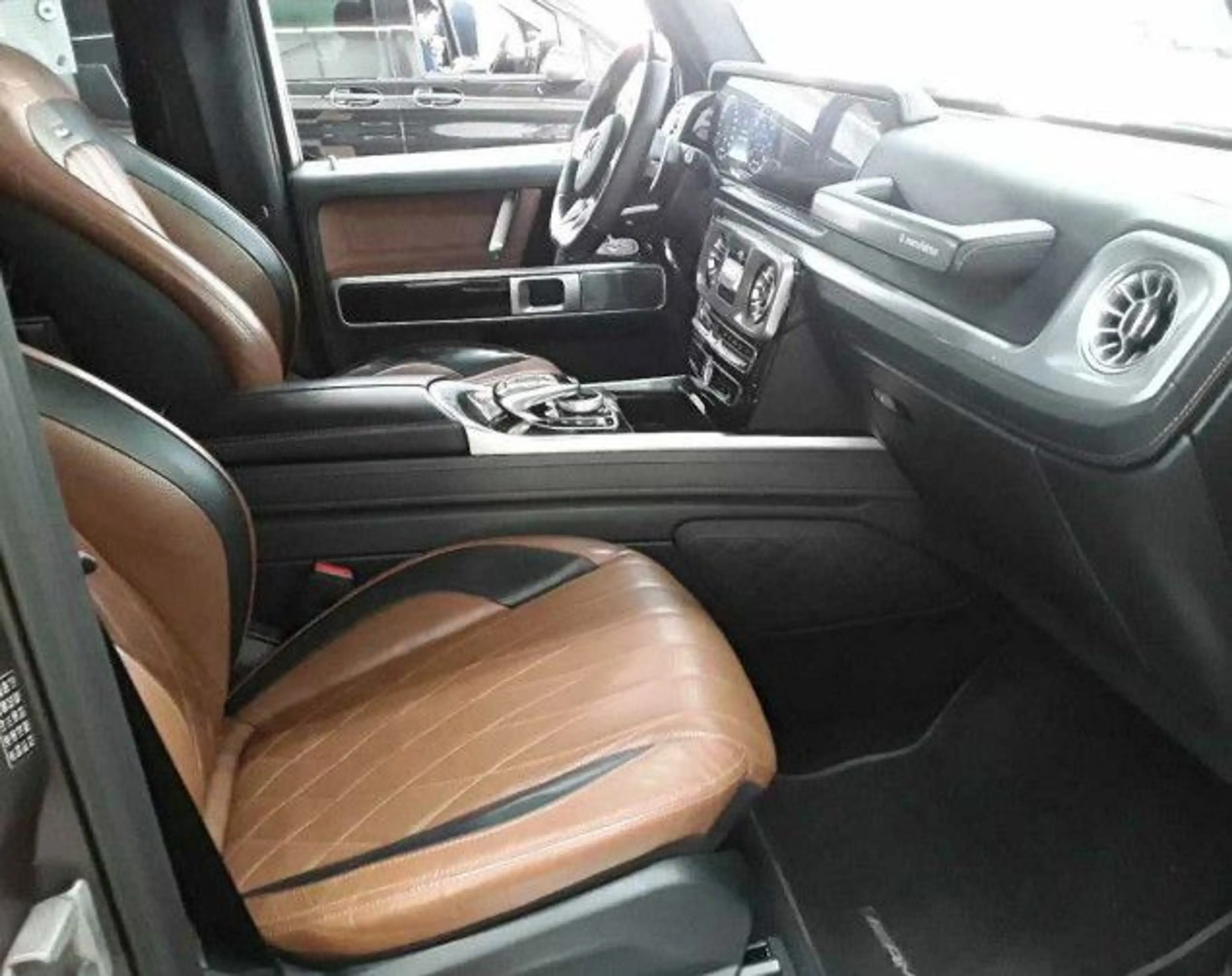 Mercedes-Benz G 63 AMG *MAGNO*RAUTE*23Z*TV*MEGAVOLL*MANUFAKTUR — photo 4