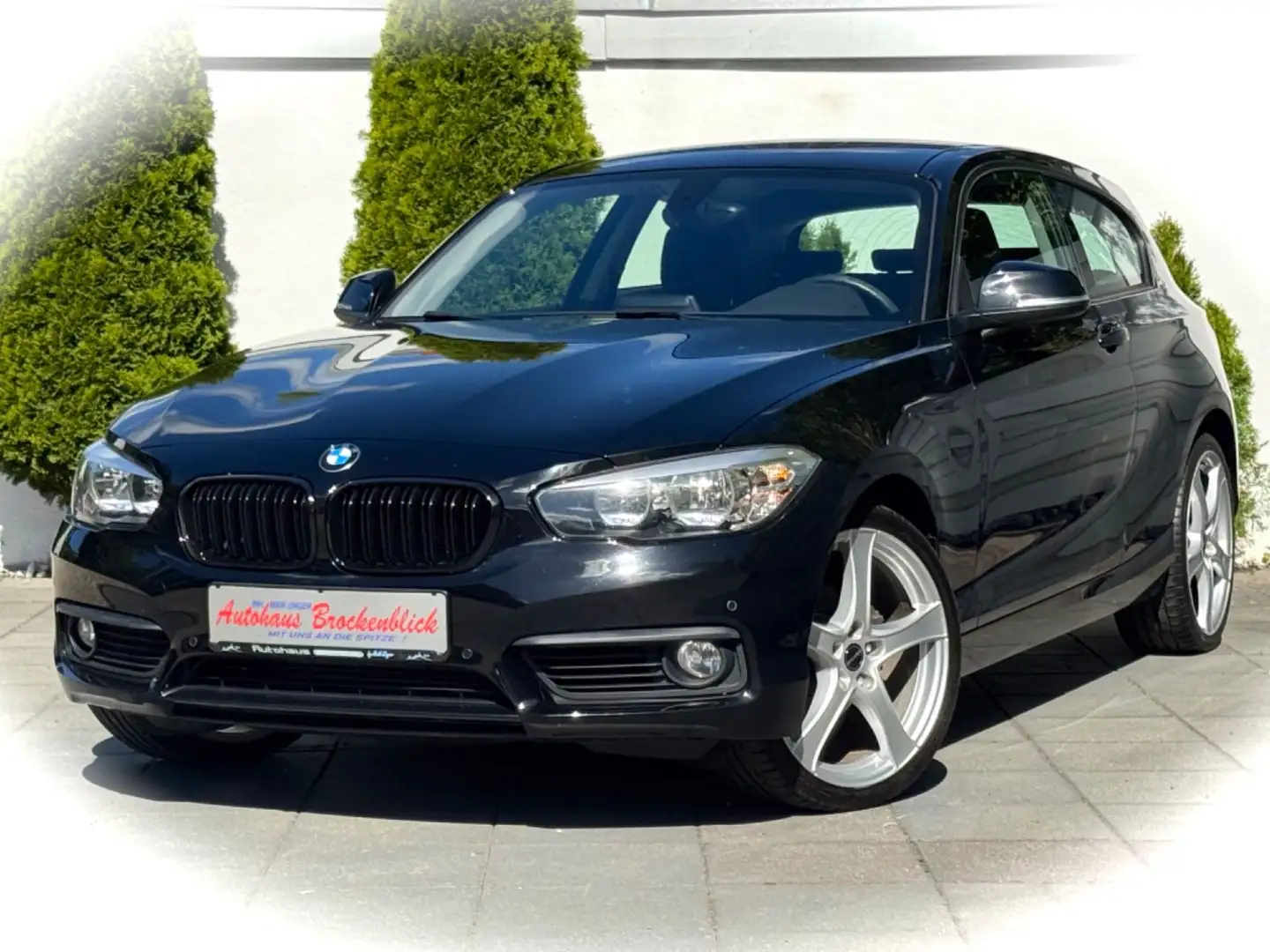 BMW 118 d Advantage*Autom.*Scheckheft BMW*Garantie* Zwart - 1