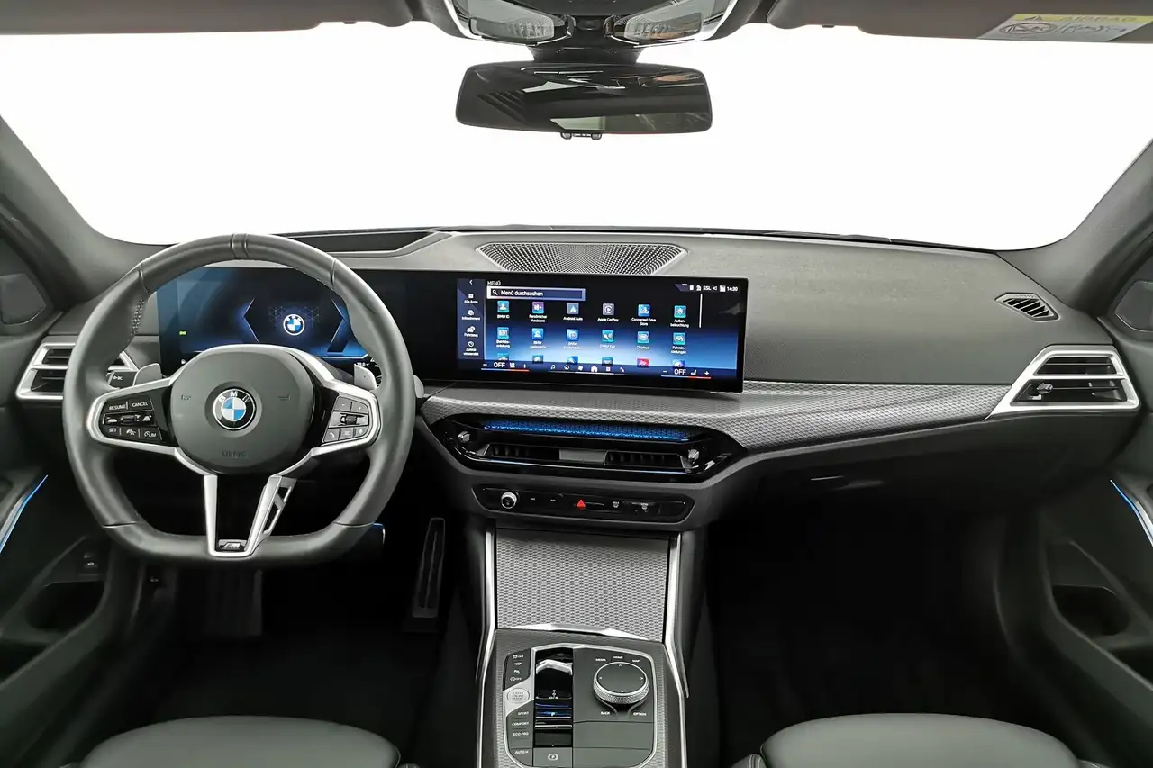 BMW 330 i xDrive M Sport PAN|ACC|HUD|ParkAs+360AHK 9