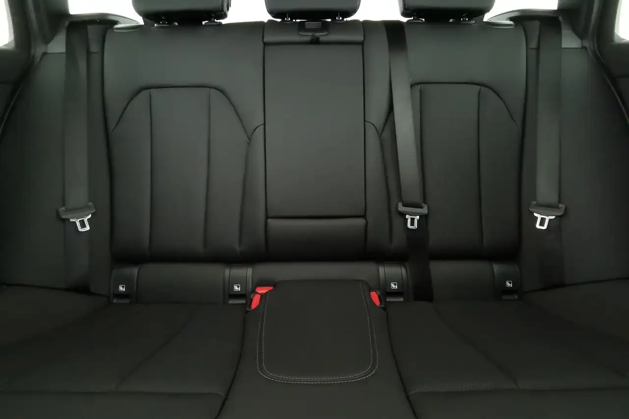 BMW 330 i xDrive M Sport PAN|ACC|HUD|ParkAs+360AHK 15