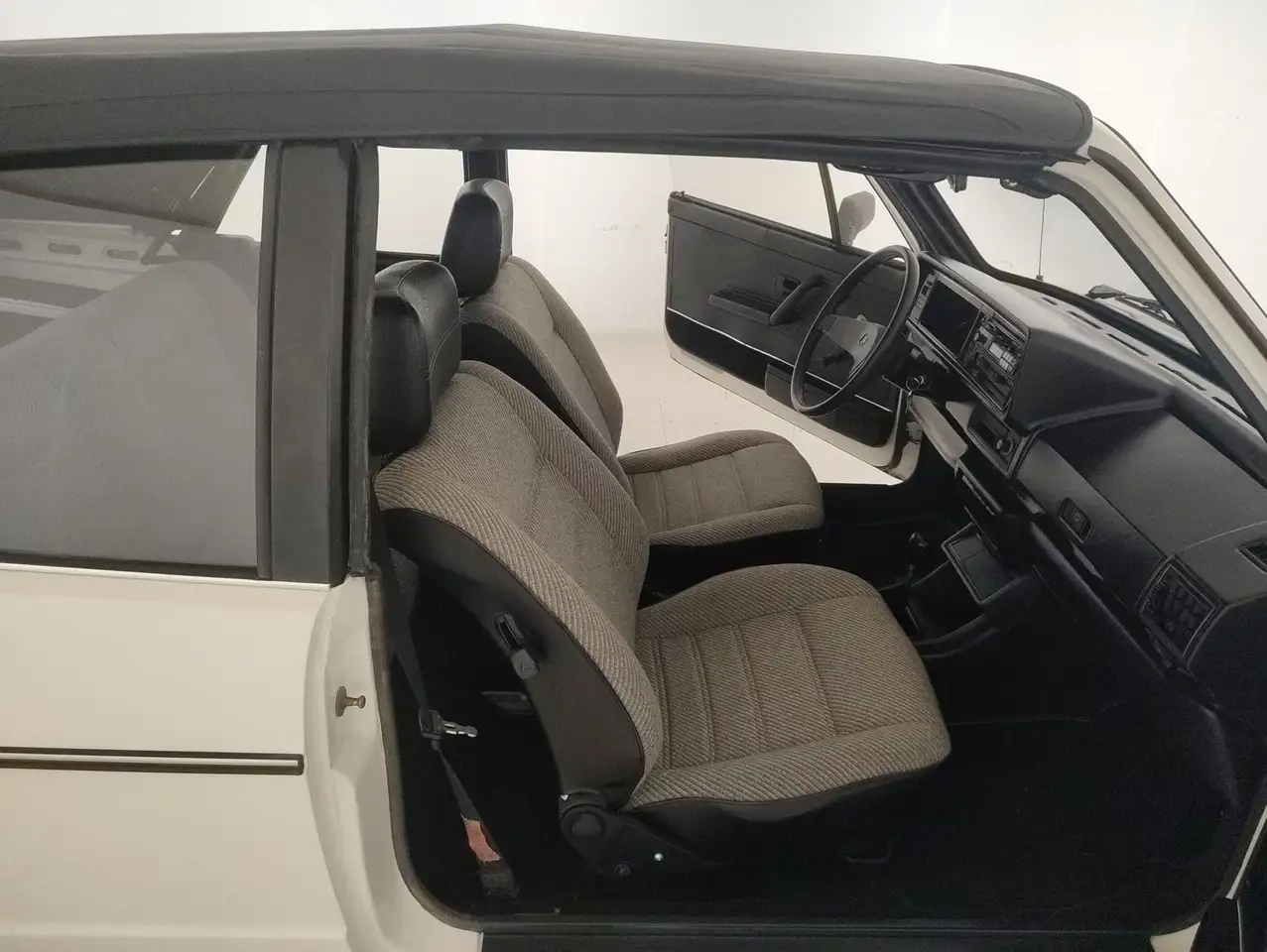 Volkswagen Golf I 1974 Cabrio Benzina Cabrio 1.1 GL, foto 10