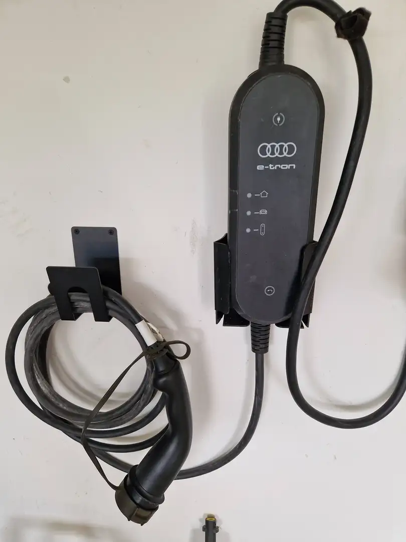 Audi e-tron e-tron 55 quattro 95kWh S-line S-line Schwarz - 1