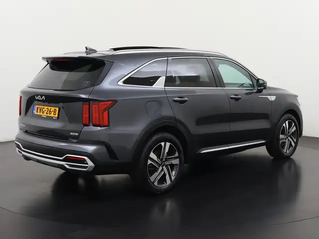 Kia Sorento view 4