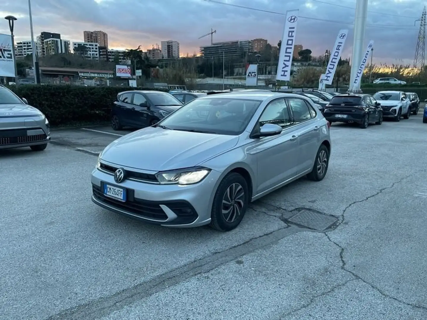 Volkswagen Polo 1.0 TSI DSG Life Grigio - 1