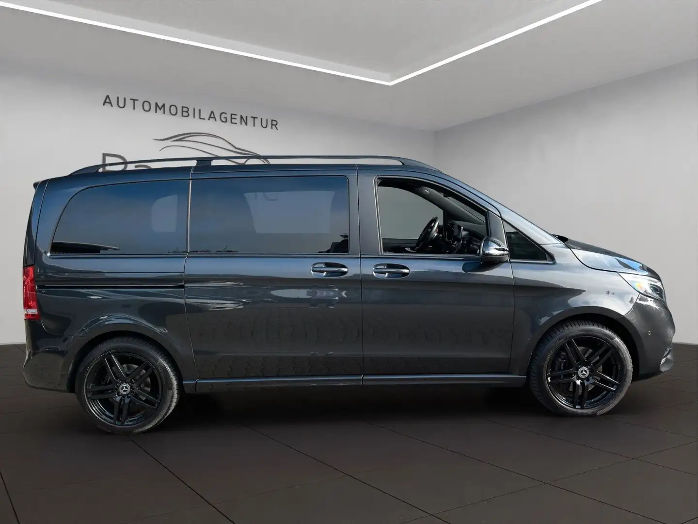 Mercedes-Benz V 300 d AMG Edition kompakt  4MATIC*360grad* Gris - 2