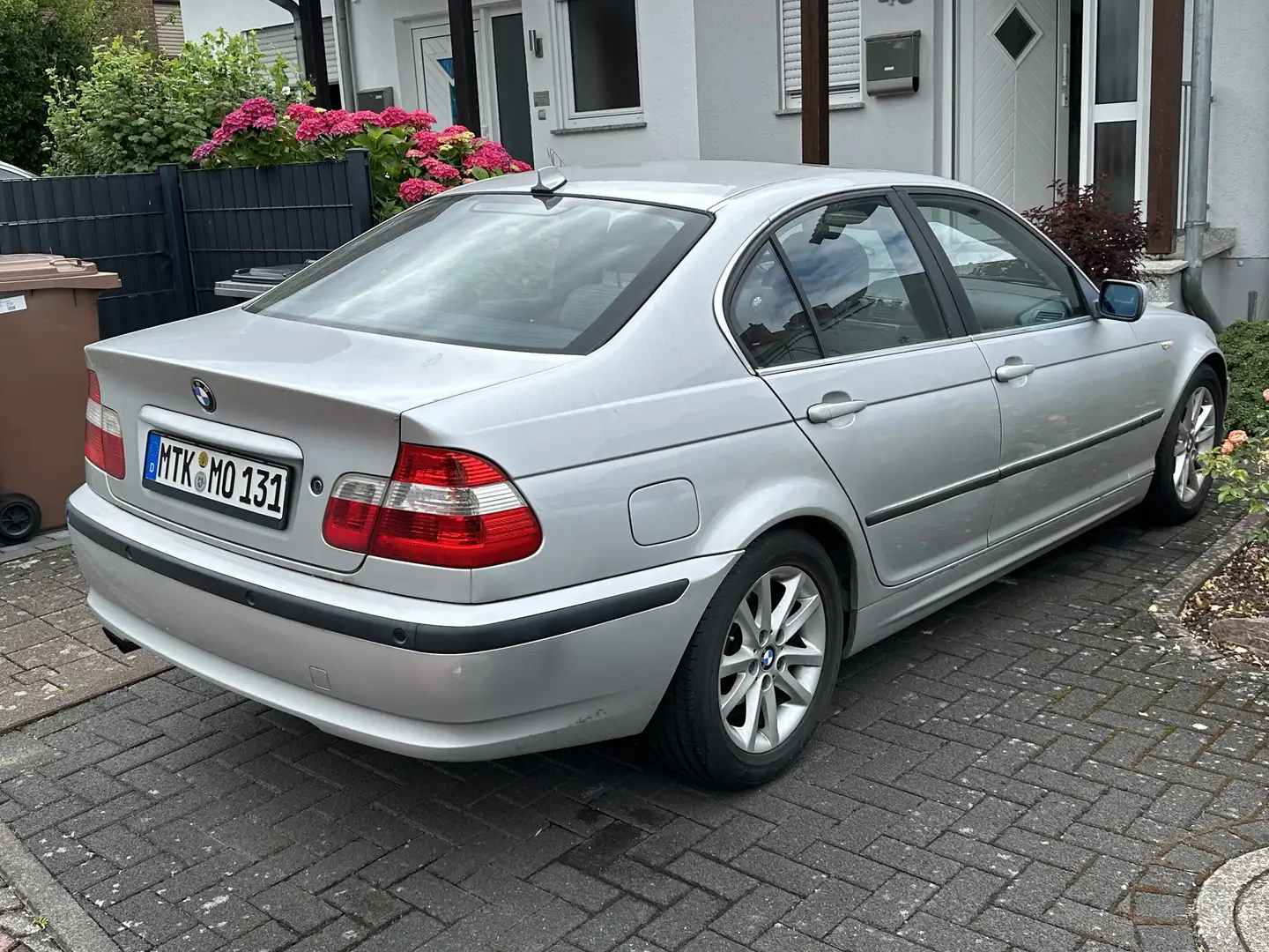 BMW 320 320i Edition Exclusive (TÜV NEU) - 2