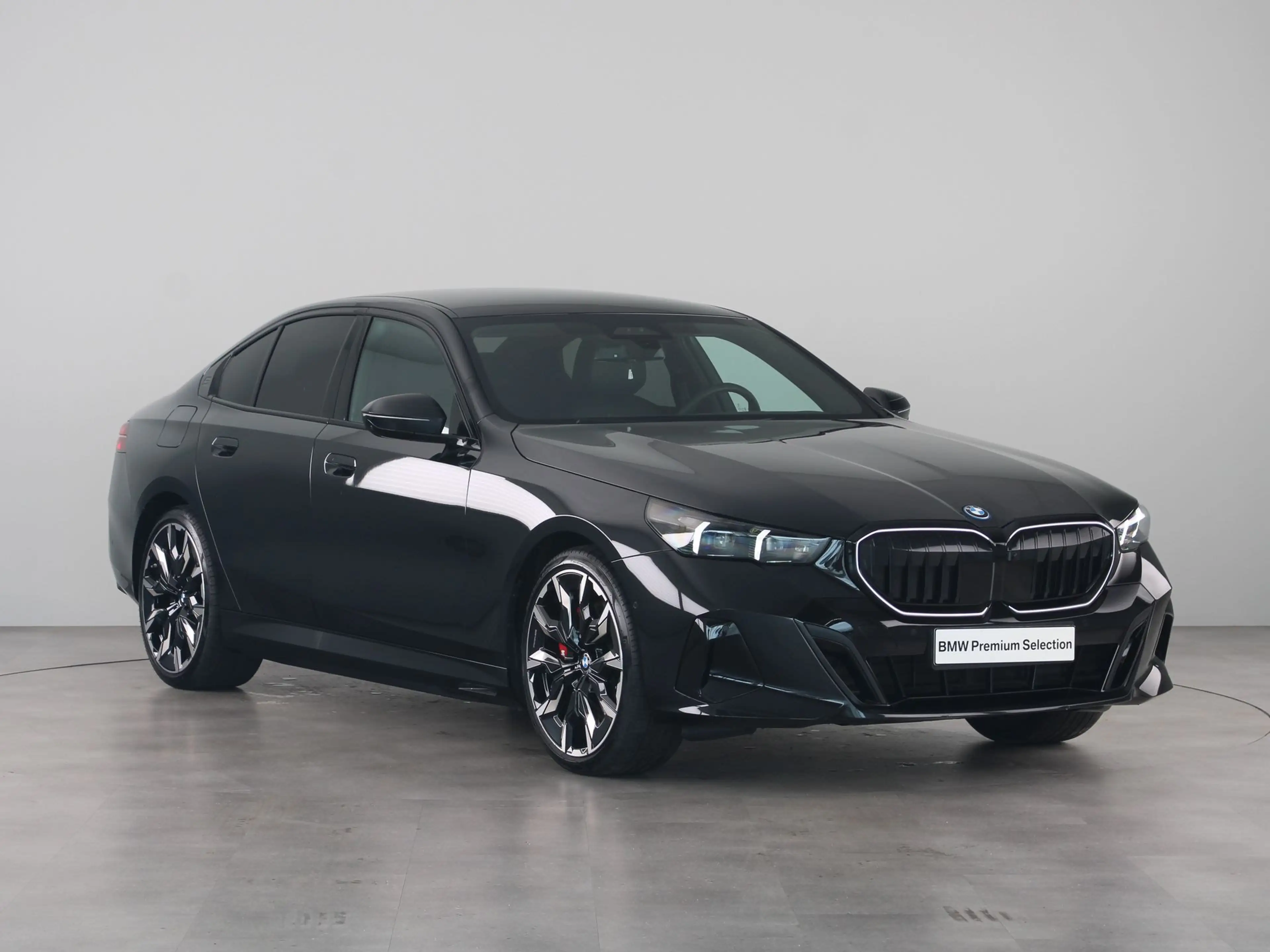 BMW 550 5 Serie 550e xDrive — photo 9