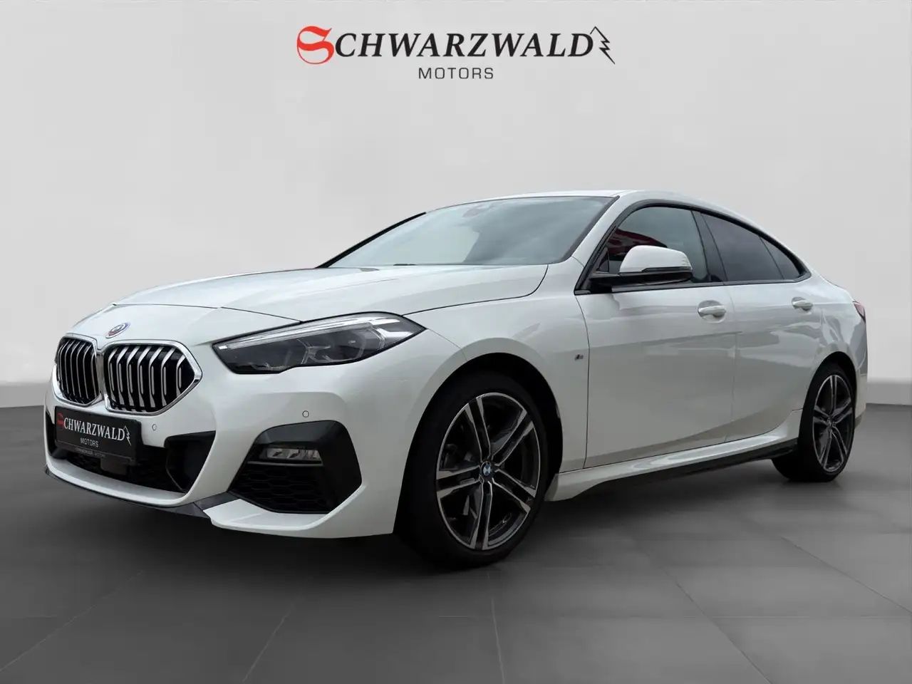 BMW 218