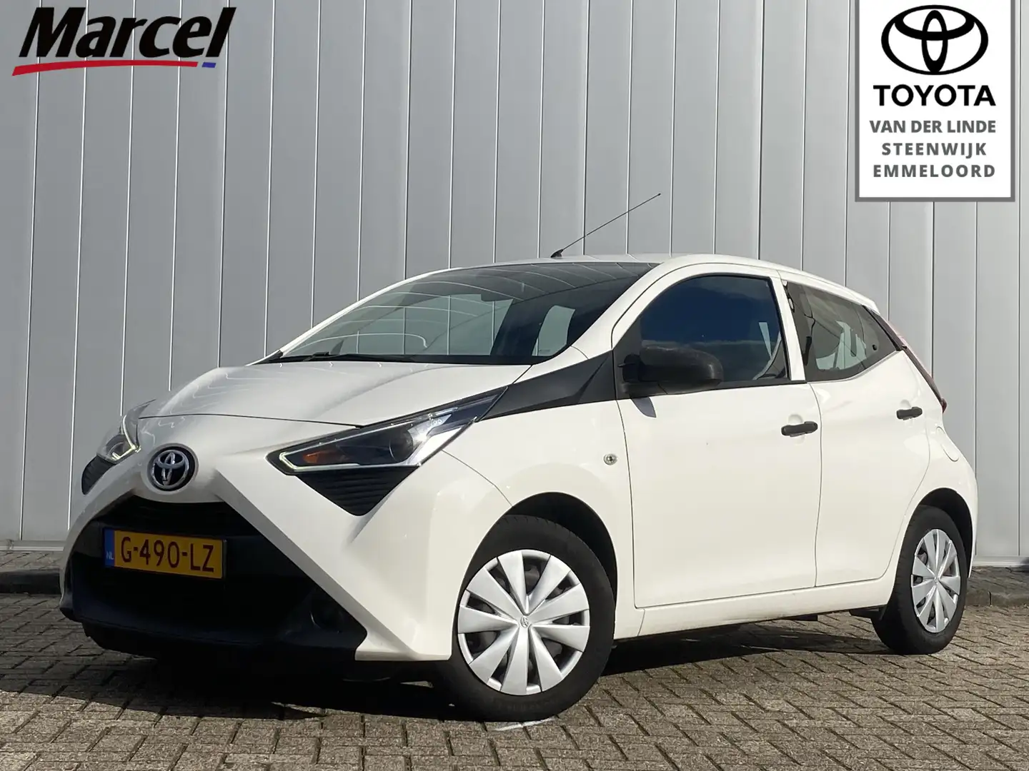 Toyota Aygo 1.0 VVT-i x-fun NL Auto Dealer Onderhouden 1e Eige Wit - 1