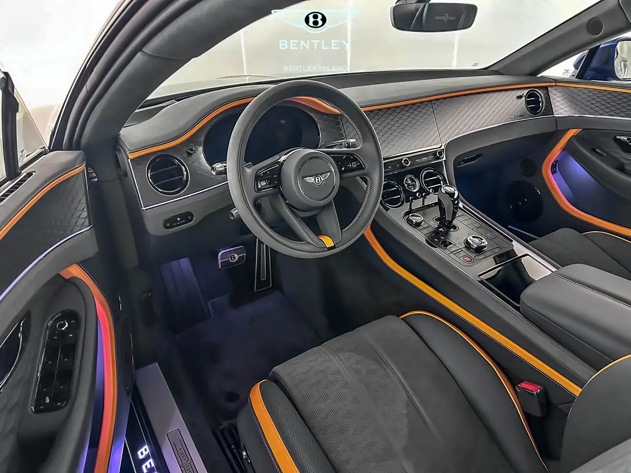 Bentley Continental GT 2024 — фото 10