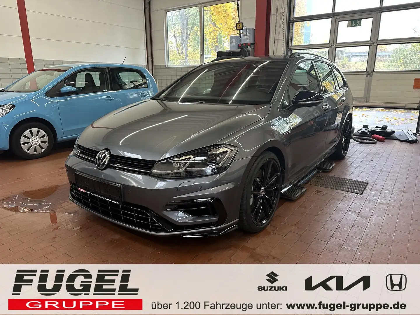 Volkswagen Golf Variant R 2.0 TSI 4M DSG 19Z|Pano|DCC|ACC|Dynaudio Grau - 1