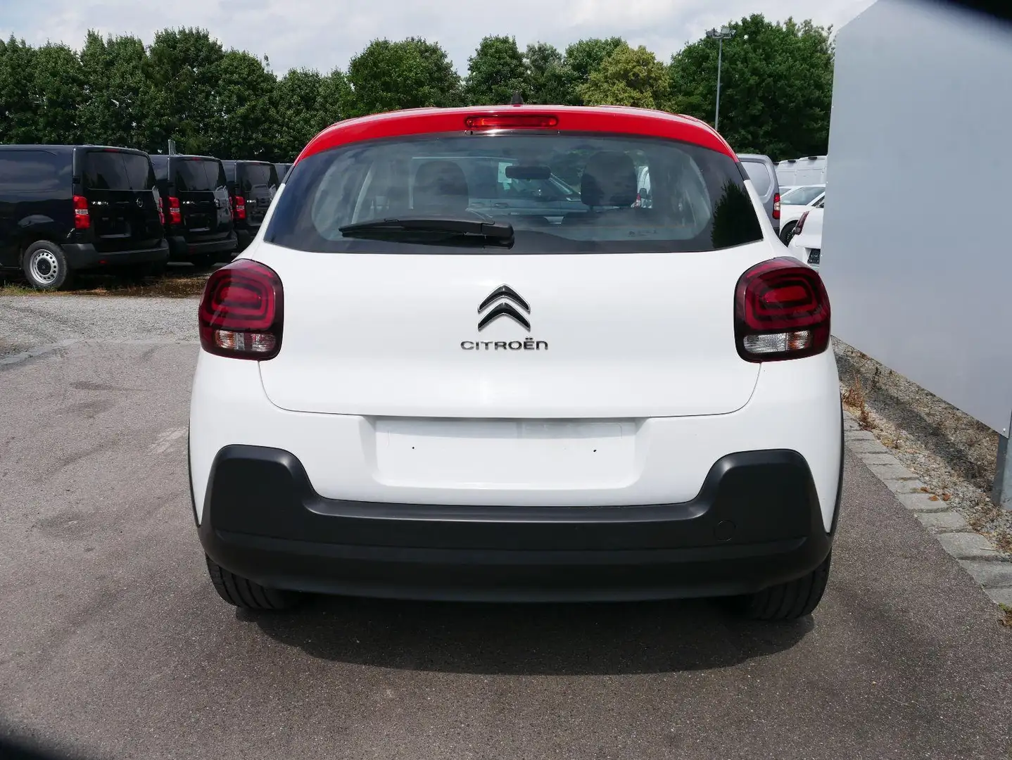 Citroen C3 PureTech**LED*KLIMA*RADIO*BLUETOOTH*TEMPOMAT Rood - 2