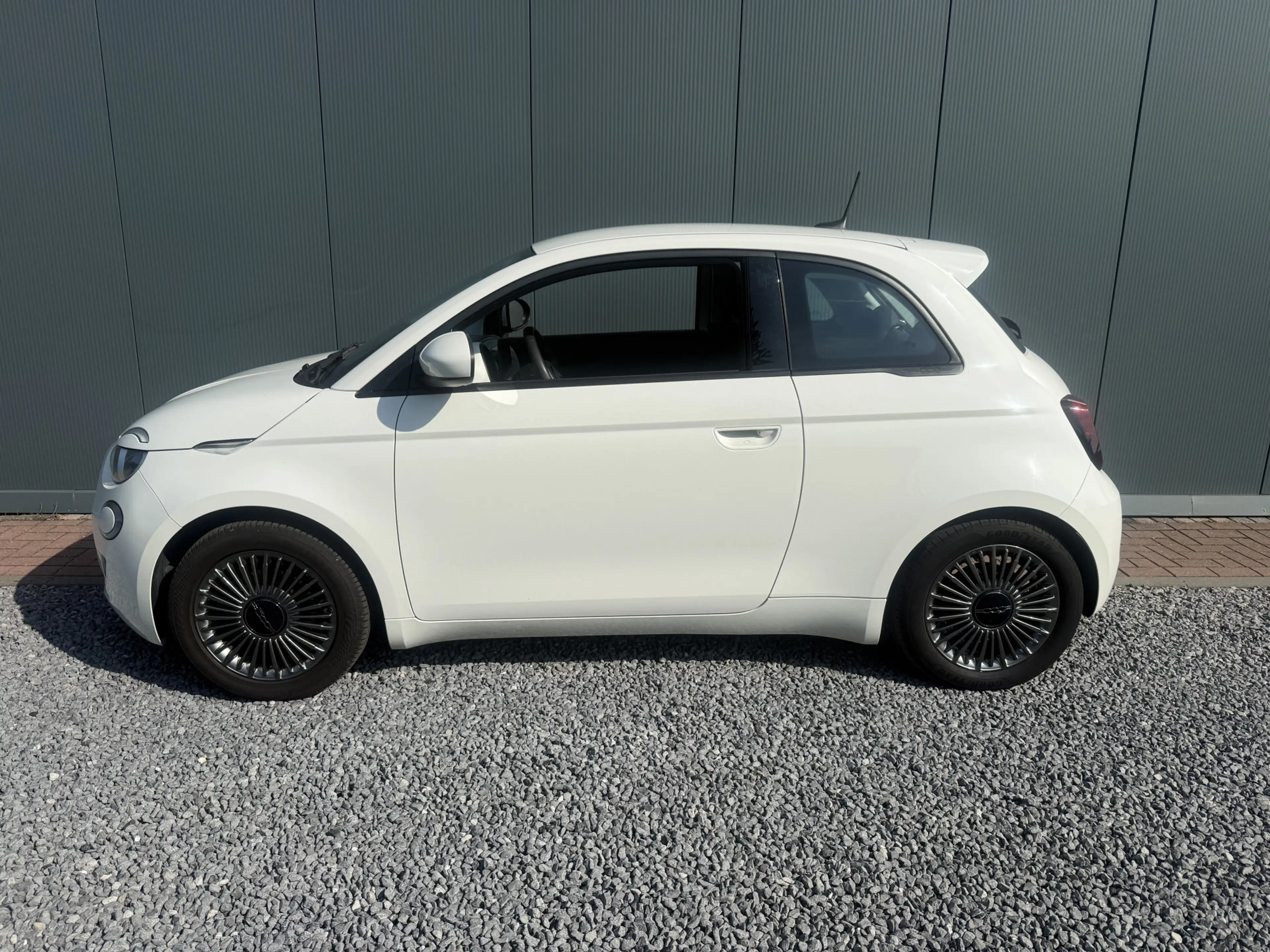 Fiat 500e Business Launch Edition 42 kWh 3-drs — photo 2
