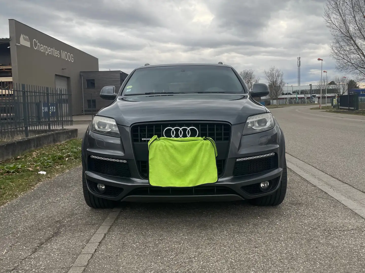 Audi Q7 Q7 V6 3.0L 245 S-LINE Noir - 2