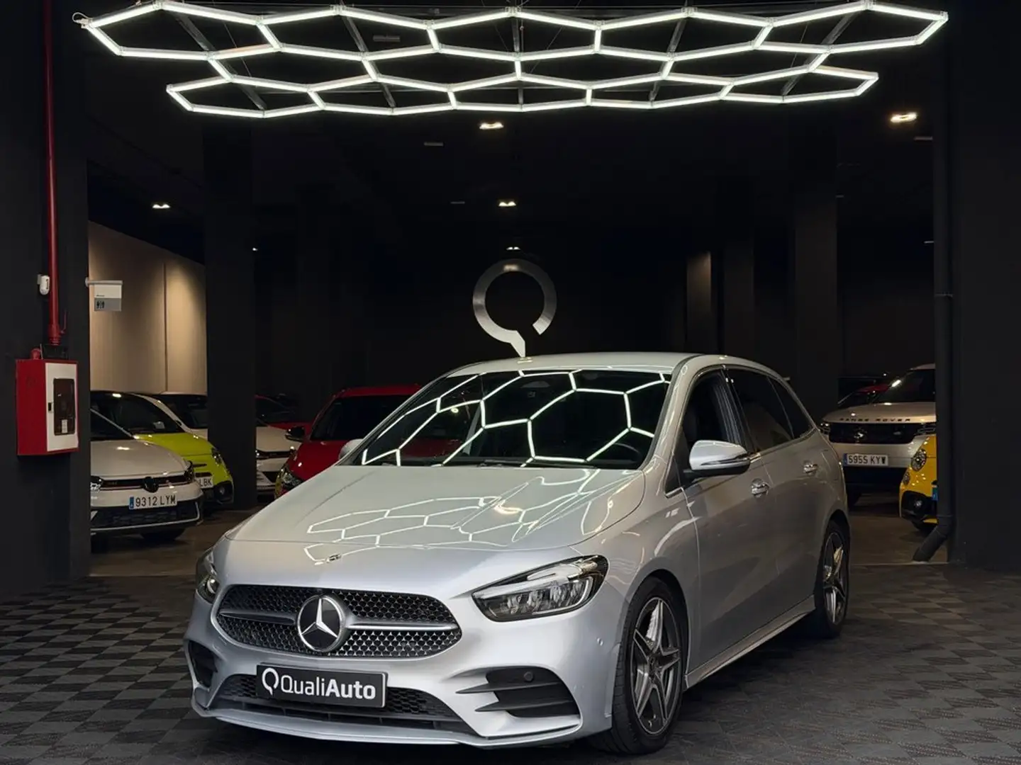 Mercedes-Benz B 200 d Gris - 1