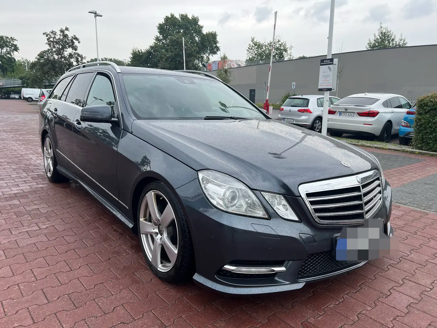Mercedes-Benz E 350 E 350 T CDI 4Matic 7G-TRONIC Avantgarde Grau - 1