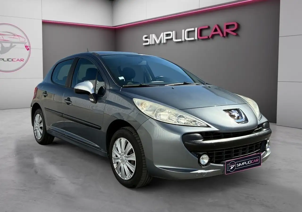 Peugeot 207 1.6 VTi 16V 120ch Premium Garantie 12 mo