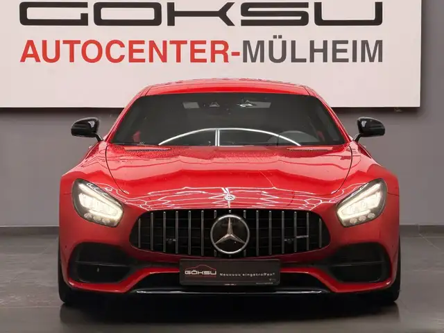 Mercedes-Benz Amg GT view 3