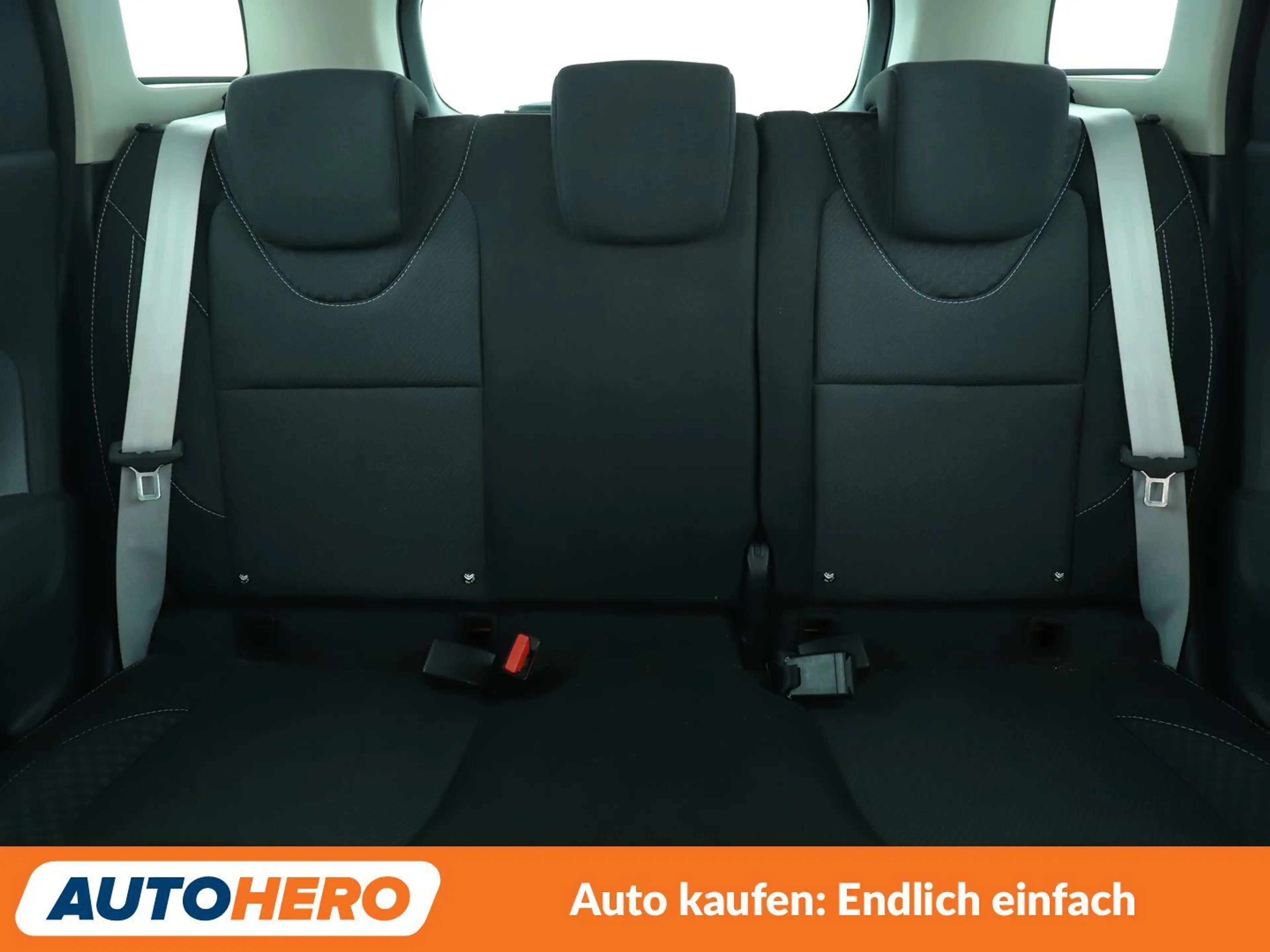 Renault Clio 1.2 TCe Energy GT — photo 15