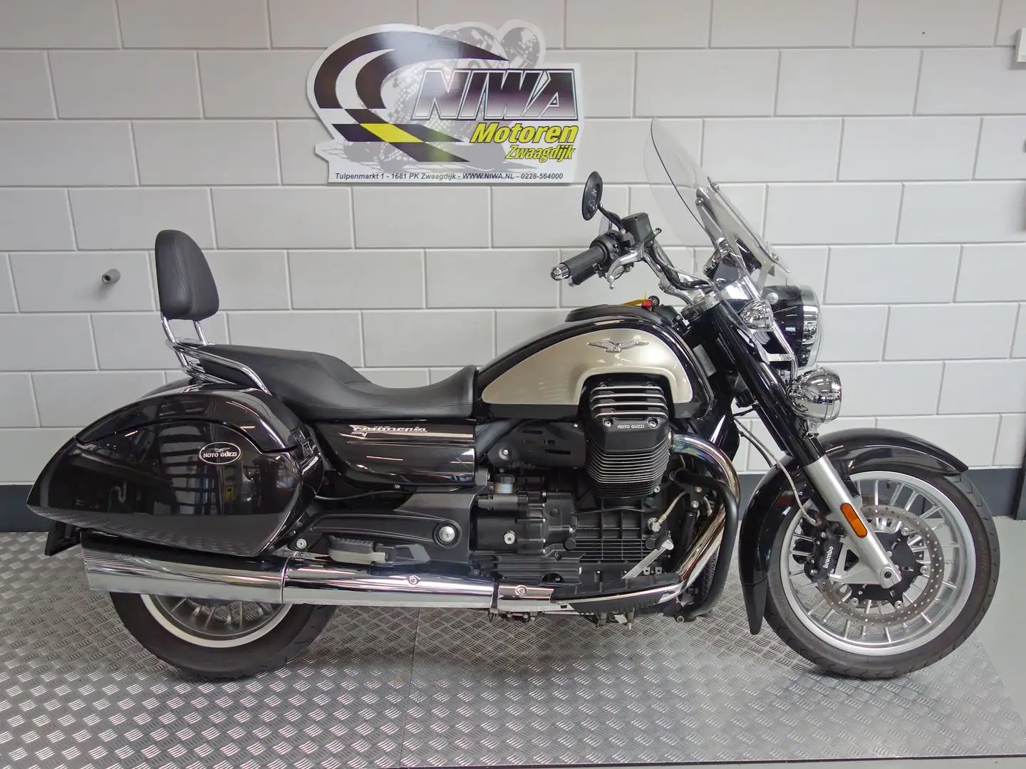 Moto Guzzi California TOURING Zwart - 1