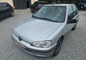 1.4i 75 cv bva 104000 kms