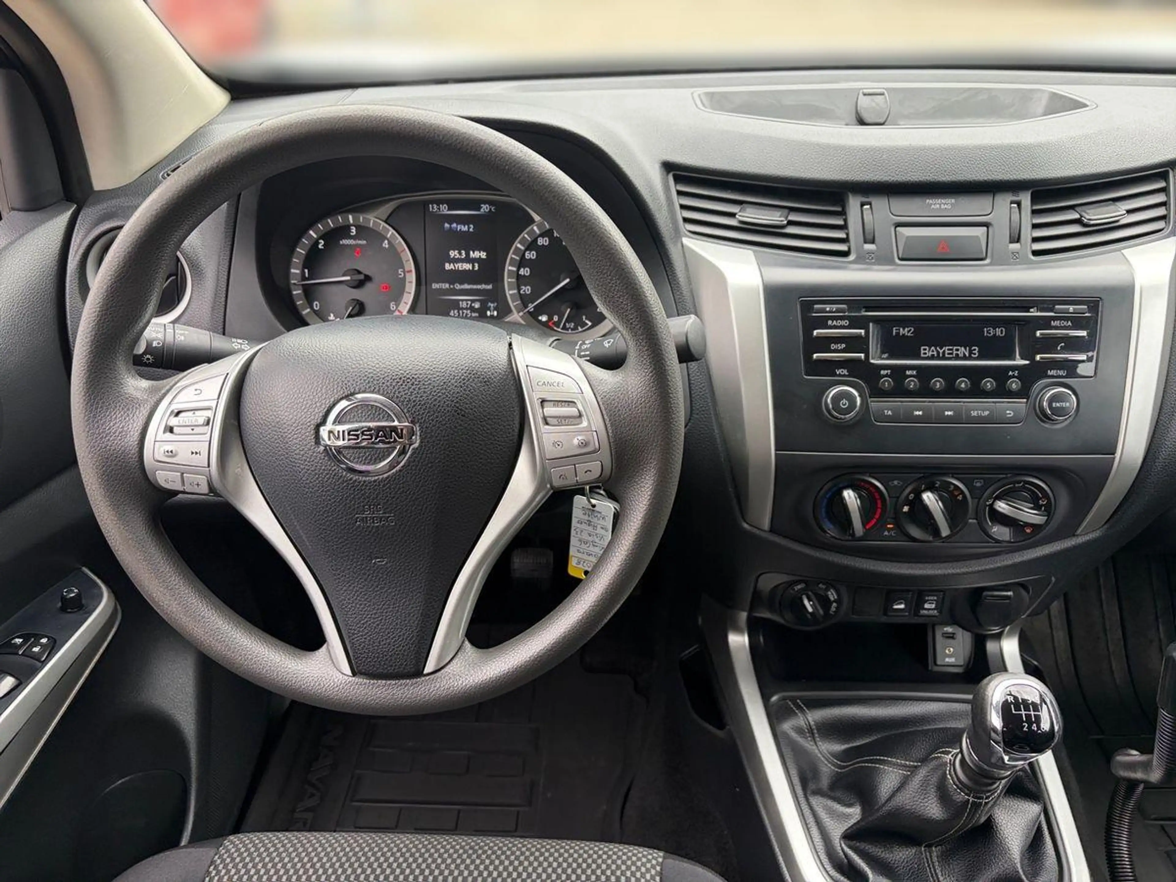 Nissan Navara King Cab Visia 2.3dCi *HARDTOP* — photo 15