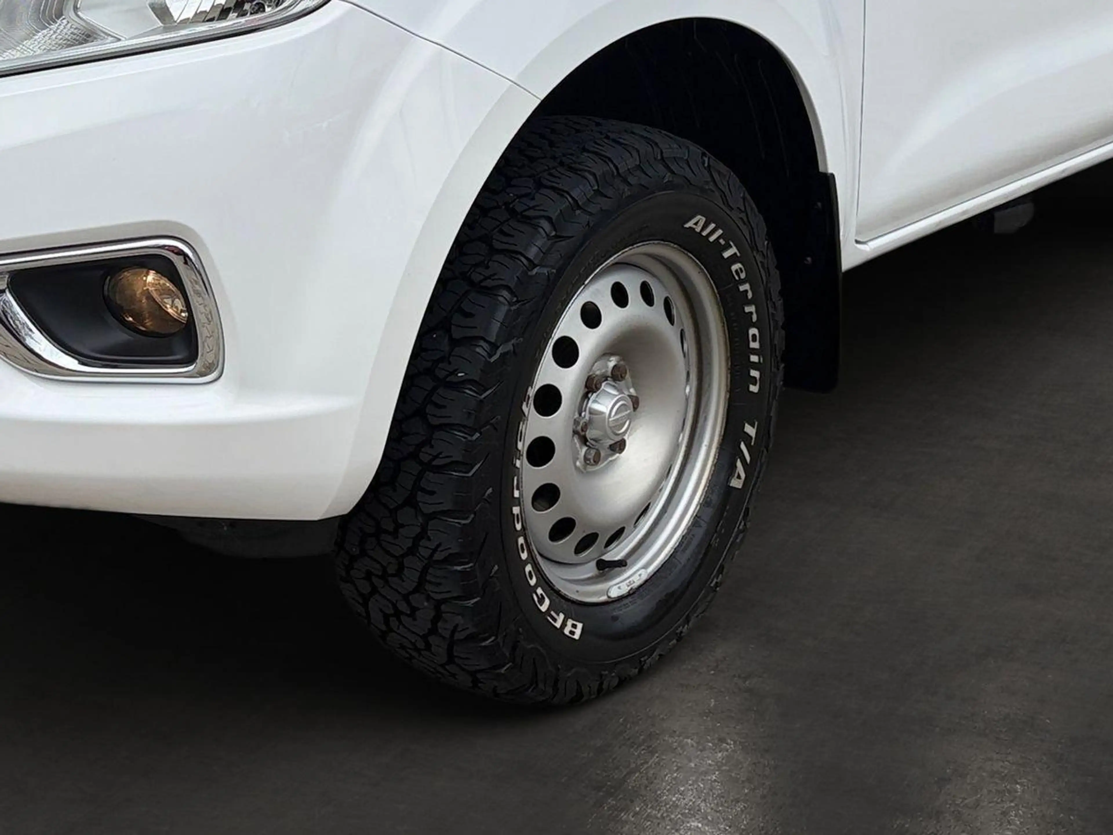 Nissan Navara King Cab Visia 2.3dCi *HARDTOP* — photo 10