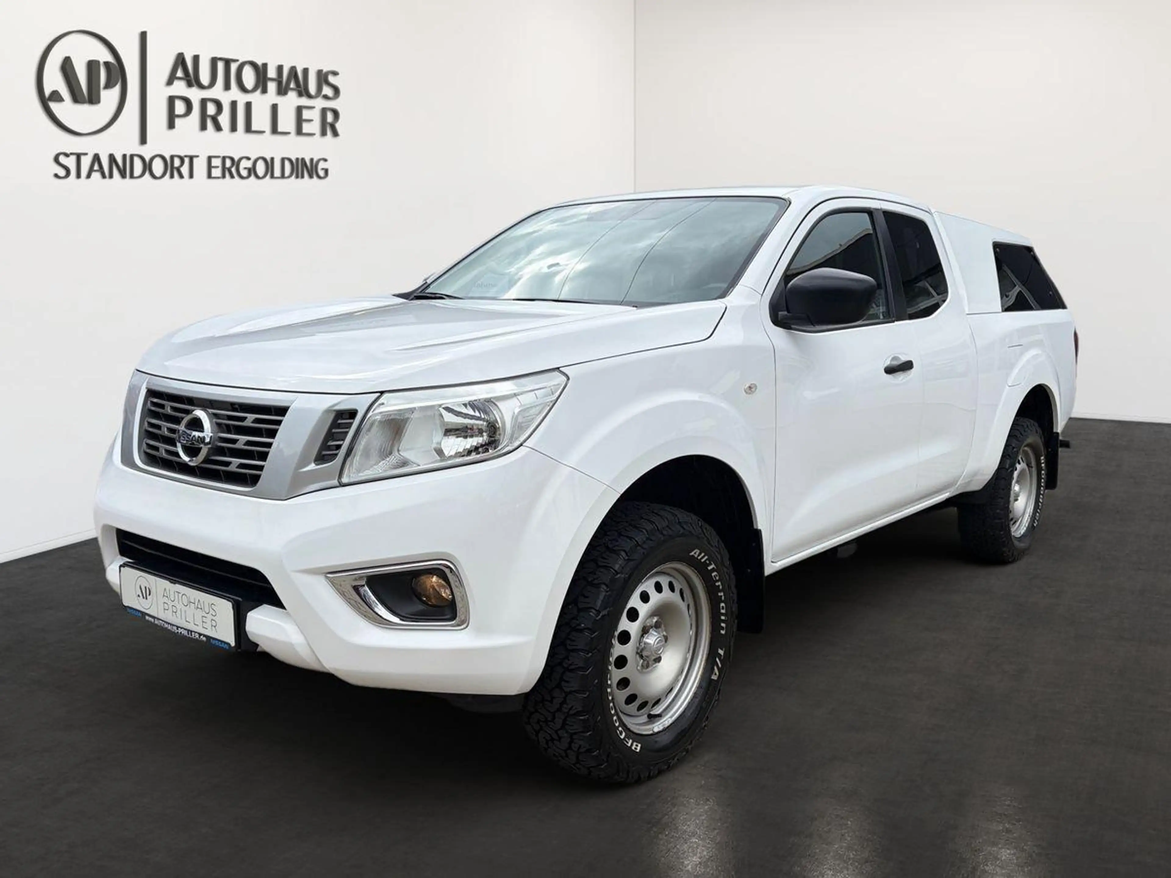 Nissan Navara King Cab Visia 2.3dCi *HARDTOP* — photo 2