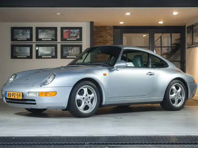 Porsche 993 Carrera 2  exclusive leather interior Cedar green