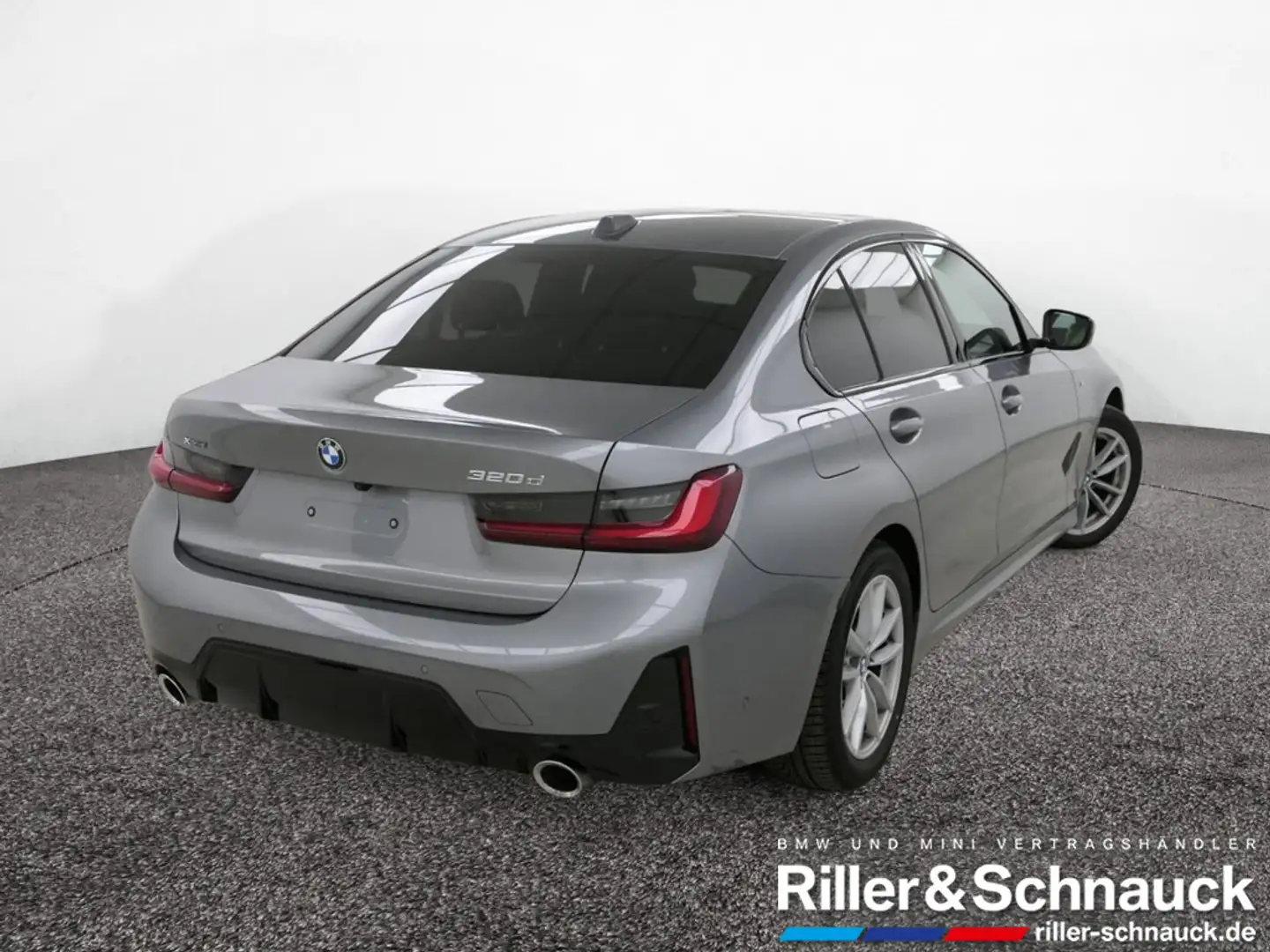 BMW 320 d xDrive M Sport GLASDACH+HUD+ACC+360°KAM Grau - 2