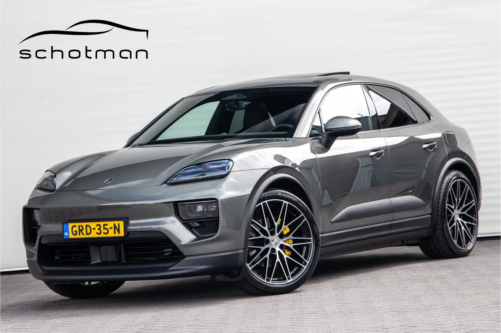 Porsche Macan 4 100 kWh Panorama, Trekhaak, 22" , 18-voudige Spo Groen - 1