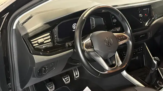 Volkswagen Polo view 17
