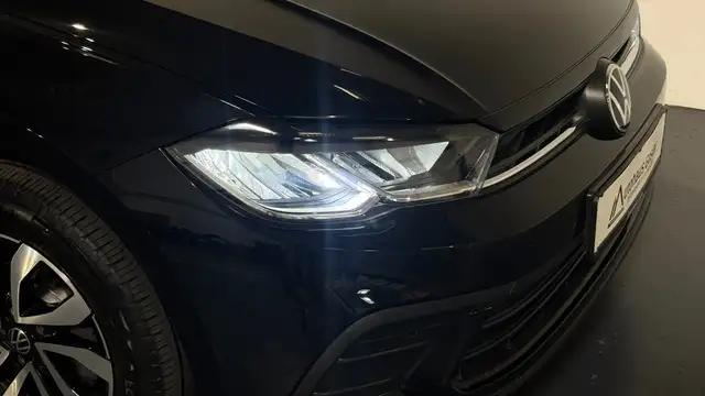 Volkswagen Polo view 4