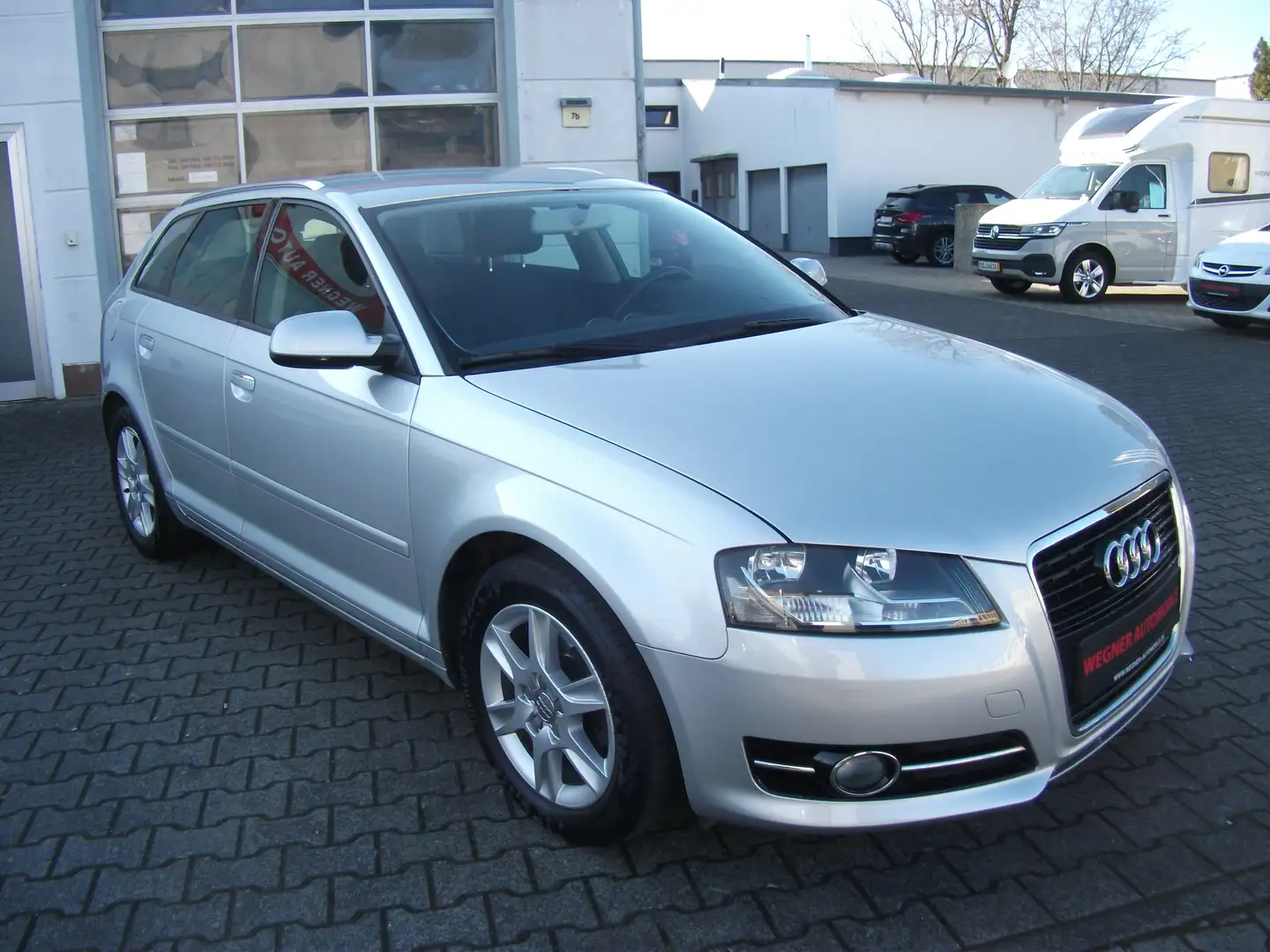 Audi A3 1.2 TFSI Attraction Inkl. 2-Jahre Garantie Grau - 1